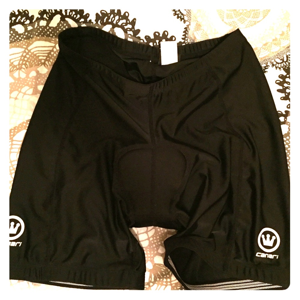 Men’s Canari cycling shorts